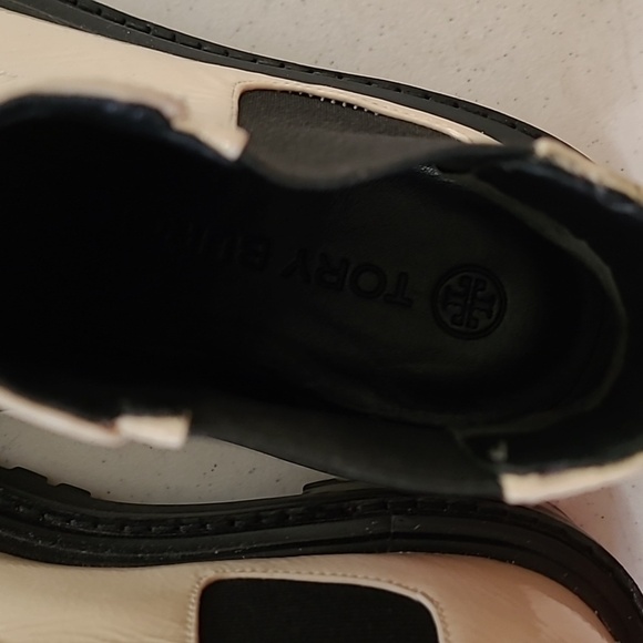 Tory Burch cream Jessa Lug Sole Ankle Boot size 8.5 - Picture 9 of 11